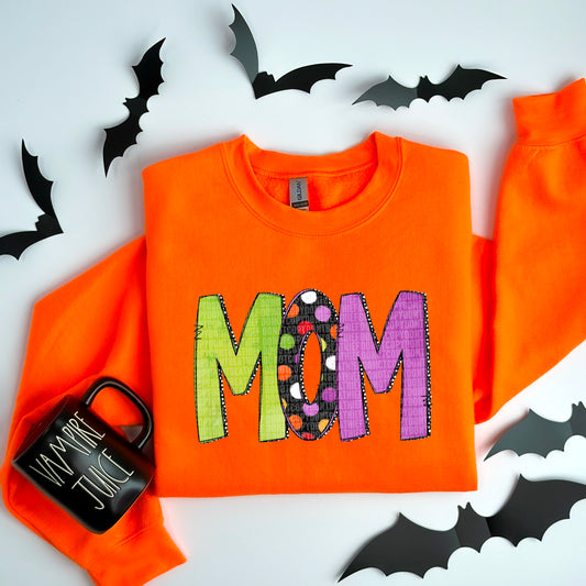 Spooky Season Customizable Sweatshirt – Perfect for Halloween Lovers! 🎃👻